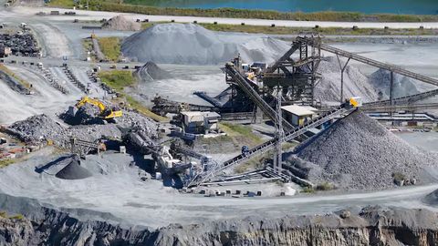 Industrial Crushing Equipment Overview With Material Processing And Engineering Insights