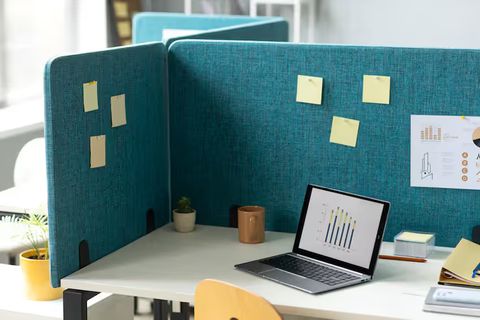 Soundproof Office Desks Explained With Features And Workplace Benefits