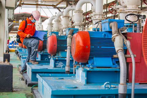 Heavy Duty Air Compressors Guide With Working Process And Industrial Applications