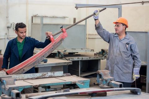 Industrial Finishing Machines Overview With Surface Processing And Production Insights