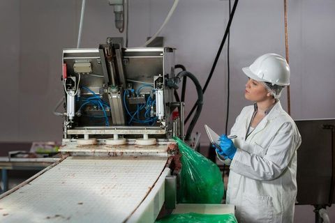 Discover Plastic Molding With Production Methods And Manufacturing Insights